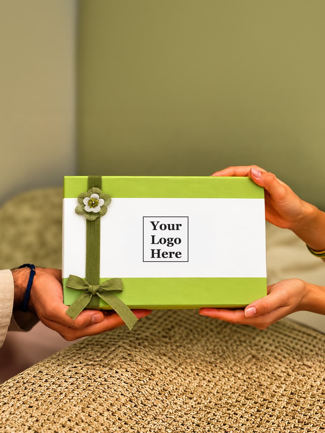 Custom Me & Organic gift box with space for your company logo